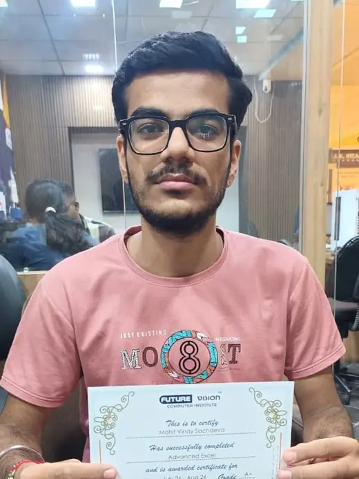 Mohit Sachdeva holding his Future Vision certificate